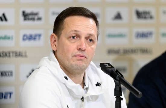 Aleksander Sekulić vendarle ni ostal brez pogodbe