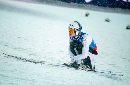 Zakaj Domen Prevc ni pojasnil svoje plati zgodbe?