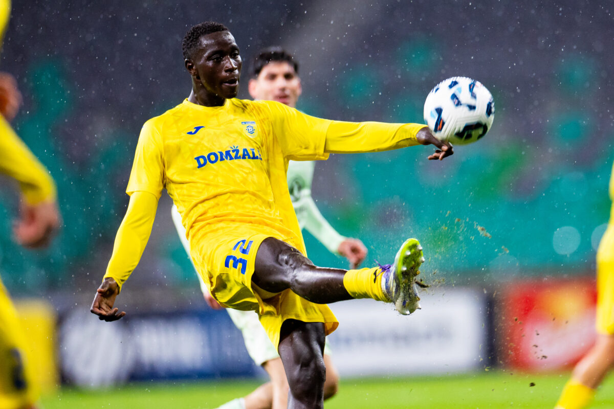 Bravo okrepil zvezno vrsto