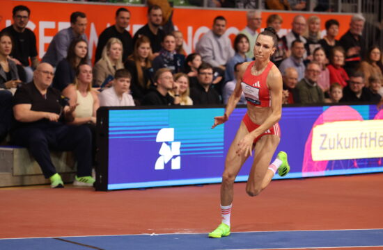 Vrnitev Lie Apostolovski po poškodbi: “Super začetek dvoranske sezone”