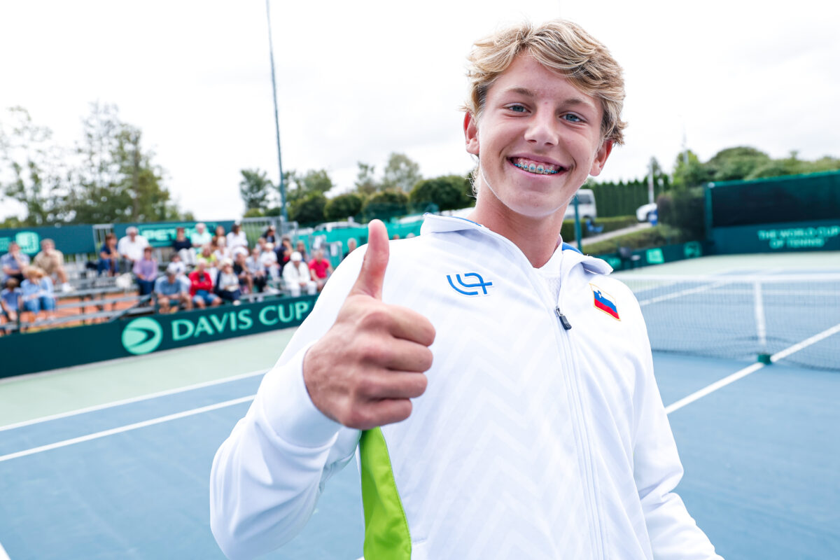 Hladnokrvni Šeško za četrtfinale “našeškal” soseda