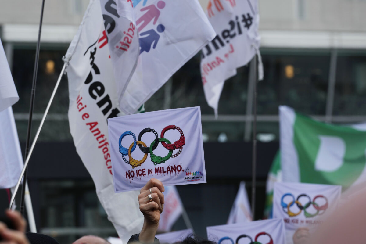 Strah pred kratico ICE: Američani v Milanu preimenovali olimpijsko hišo