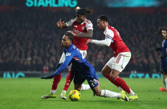 Arsenal prvi finalist, kdo bo drugi?