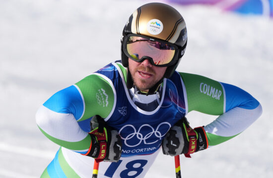 Slovenski umik, sledi “drugačna žival”