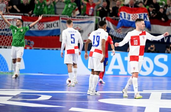 Zgodovinski dan za Hrvaško, ji bo uspelo?