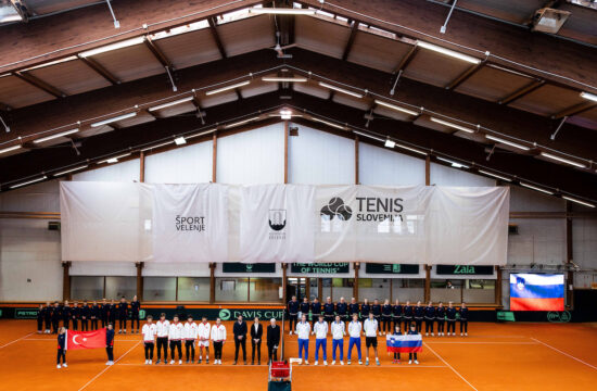 Slovenija se seli v drugo svetovno skupino Davisovega pokala