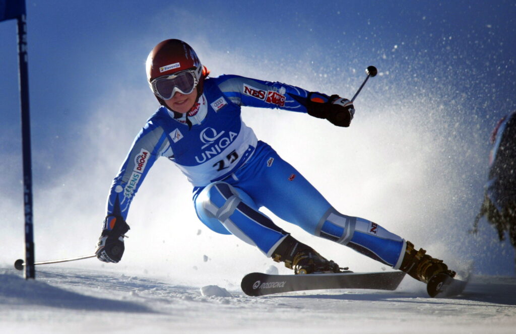 October 26, 2002 - S…Lden, STERRIKE - 021026 Skidor, Alpint, VŠrldscupen, Dam, Storslalom, Alenka Dovzan, Slovenien.© BildbyrŒn - 26440 D,Image: 330185191, License: Rights-managed, Restrictions: * Austria, France, Holland, Norway, Sweden, and Switzerland Rights OUT *, Model Release: no