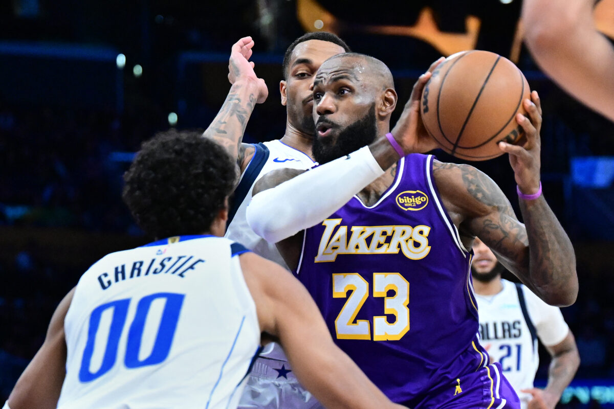 Tudi brez Dončića Dallas nemočen v LA-ju (VIDEO)