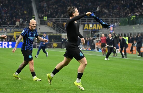Inter dobil derbi z Juventusom