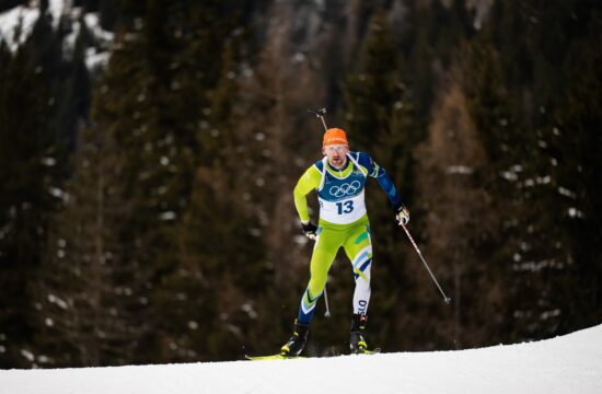 Fak na zasledovanju pridobil enajst mest, zlato na Švedsko