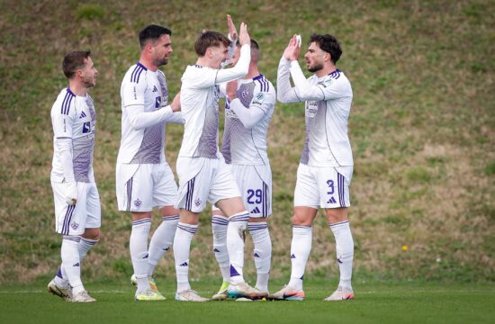 Mariborčani suvereni v Ajdovščini (VIDEO)