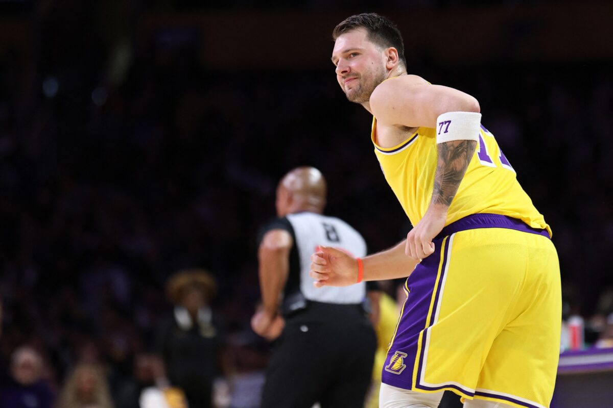 Dončić znova osrednja figura derbija za Los Angeles (VIDEO)