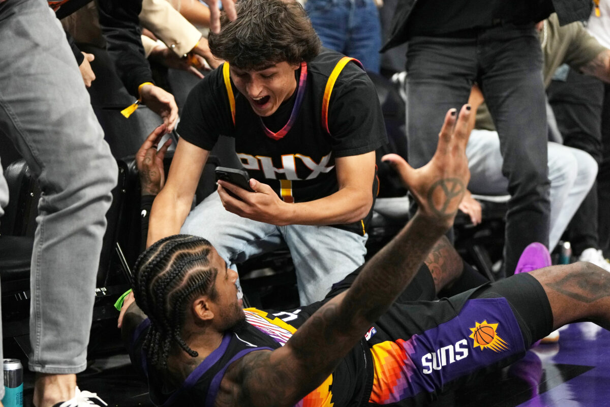 Neverjeten zaključek drugega podaljška tekme v Phoenixu (VIDEO)