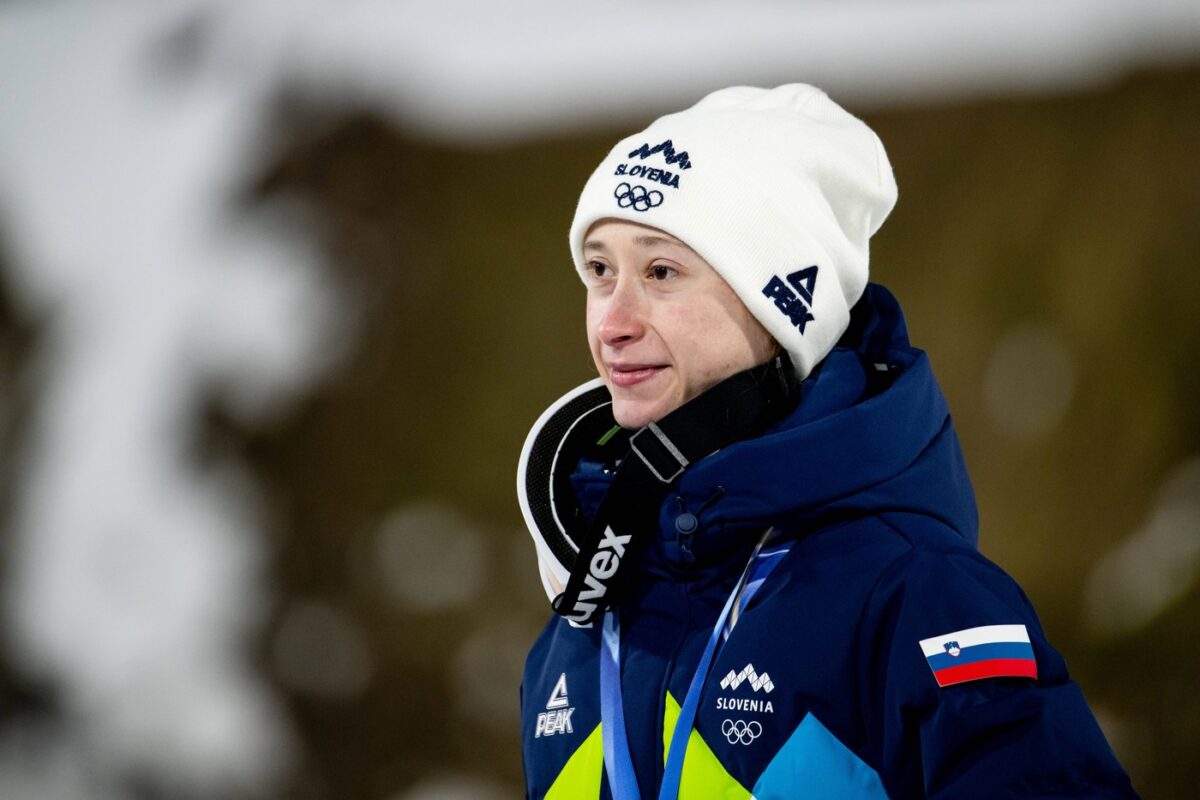 Nika Prevc kmalu sama na vrhu