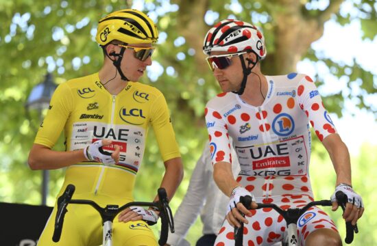 Hud udarec: Pogačar izgubil pomembnega pomagača