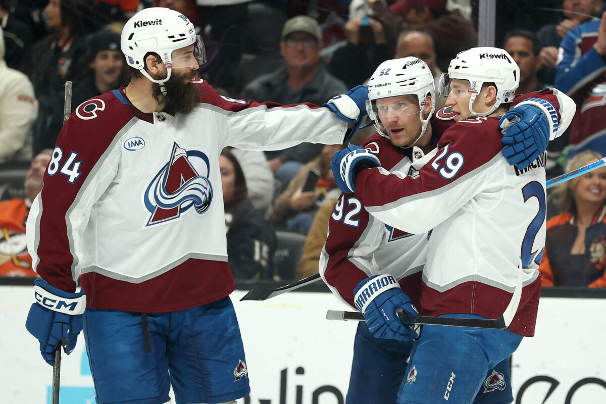 Colorado in Dallas visoko zmagala v gosteh