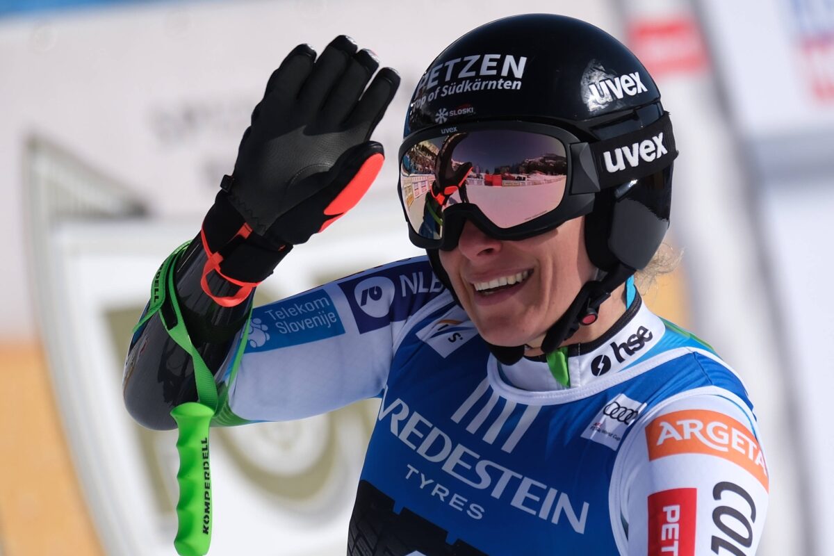 Ilka Štuhec zapira smučarsko knjigo