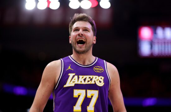 Zbadanje znova ni delovalo, Dončić je utišal Houston (VIDEO)