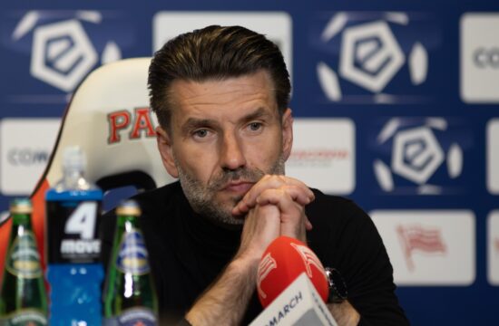 Kaos na Poljskem: Luka Elsner ponudil odstop