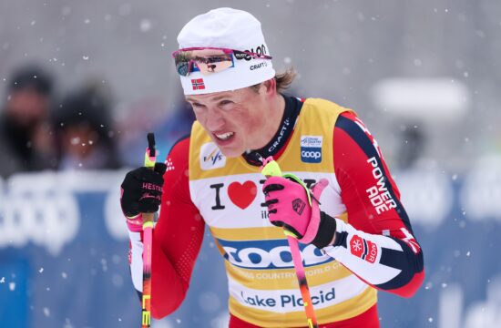 Klaebo se je po padcu vrnil na vrh