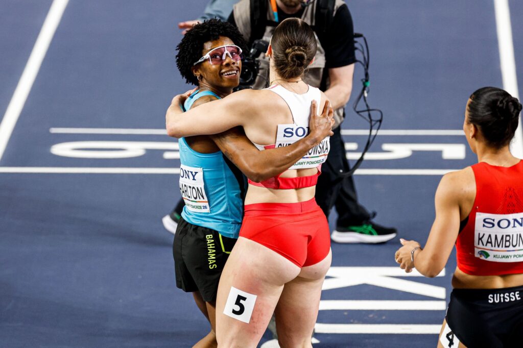 Devynne Charlton, Pia Skrzyszowska