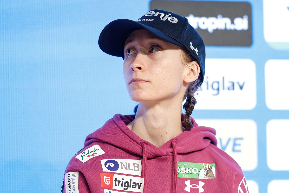 Nika Prevc sprejela ponudbo brata Petra