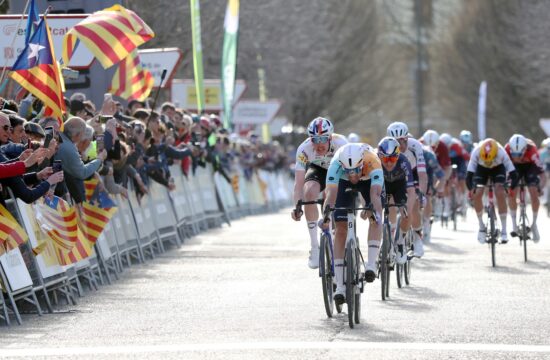 Veter odpihnil Vallter, skrajšana etapa Vernonu