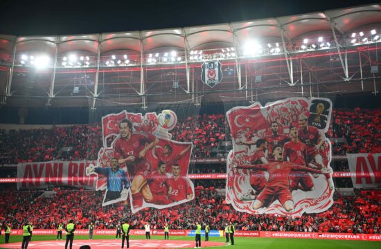 Turki potvarjajo zgodovino: Kje je vaša legenda?