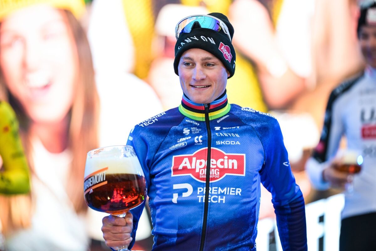 Četverica si je delila poglede, van der Poel odnesel zmago