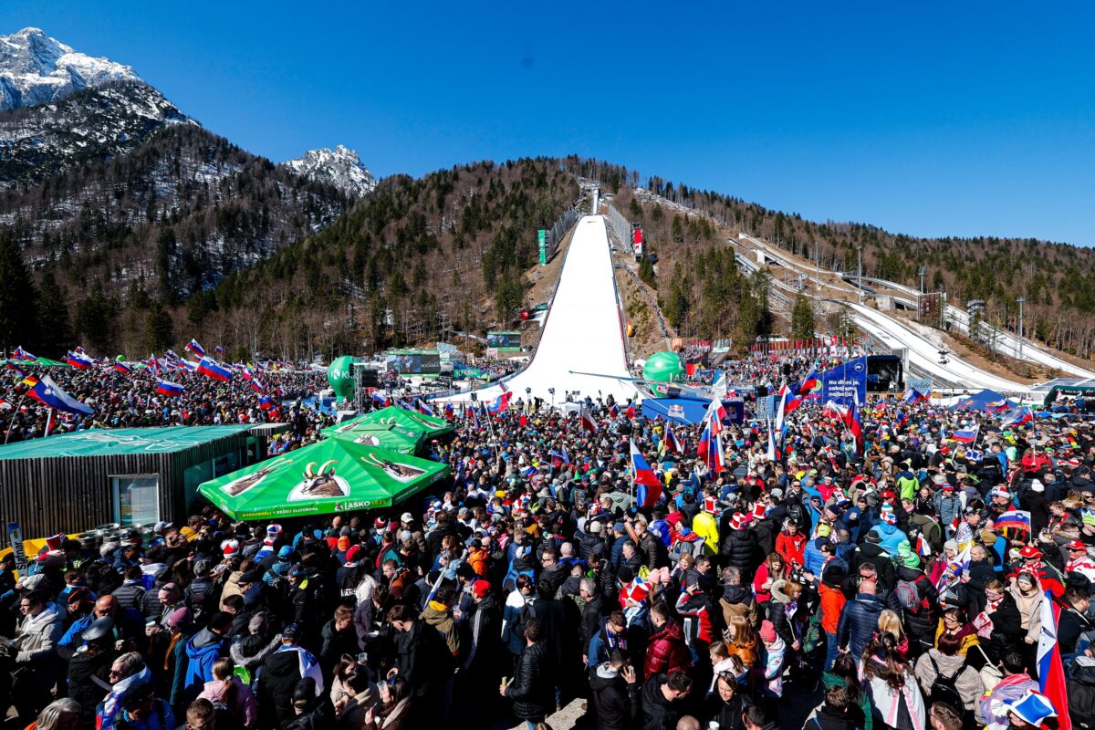 Finale skakalne sezone 2027 za ženske in moške ponovno v Planici