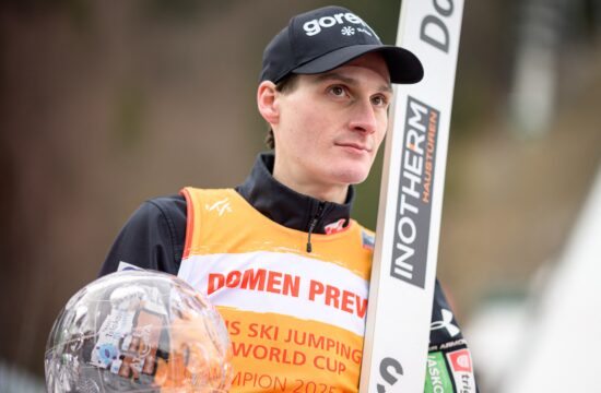 Koliko sta s sanjskima sezonama zaslužila Domen in Nika Prevc