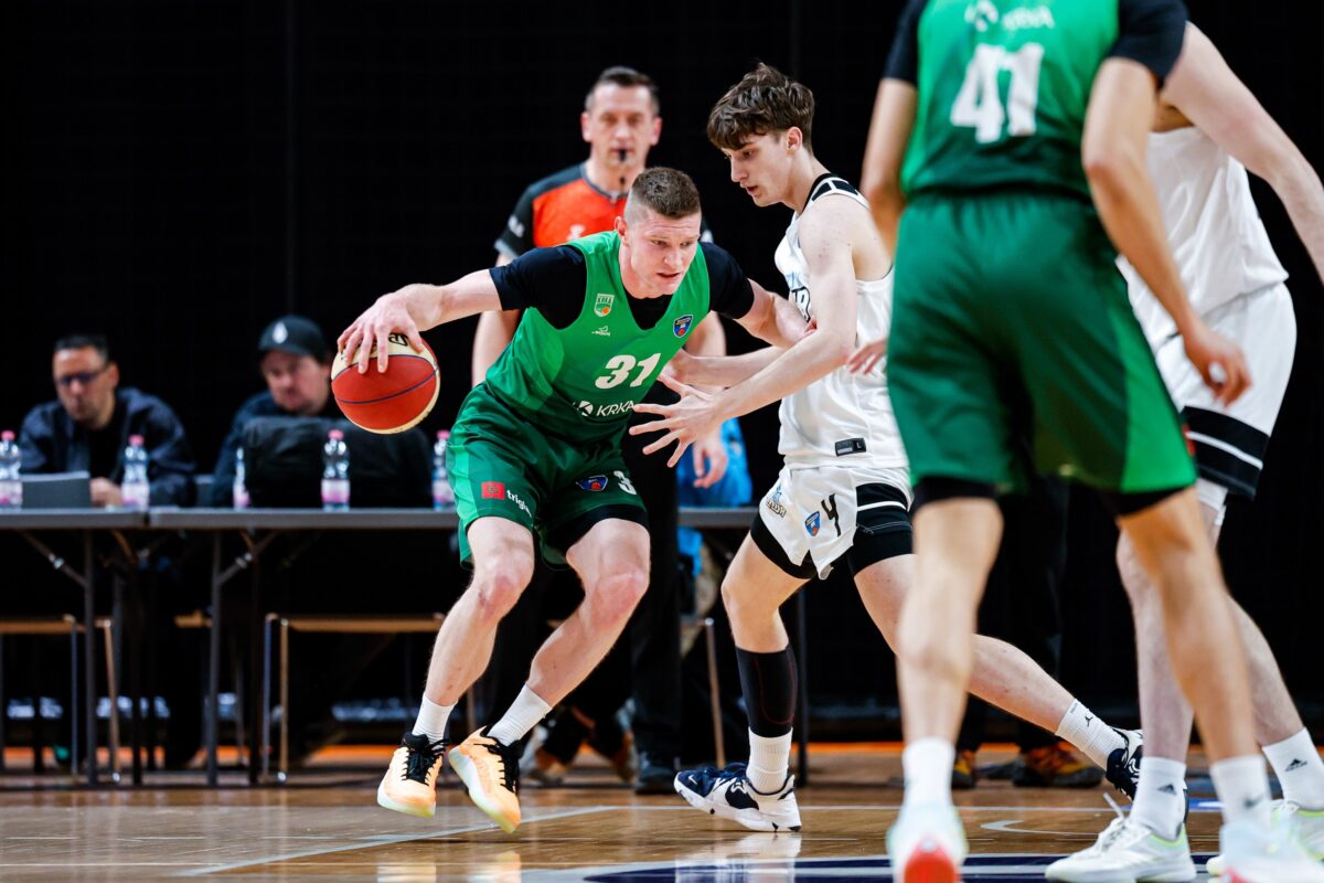 Slovenska košarkarska flota v varnih vodah