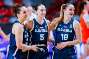 Slovenska ženska košarkarska reprezentanca