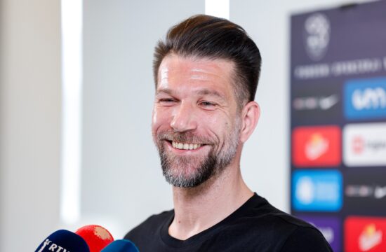 Cesar: Vesel sem, da igramo nogomet (VIDEO)