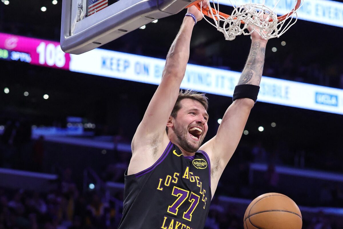 Kdo pravi, da Dončić ne zabija?! (VIDEO)