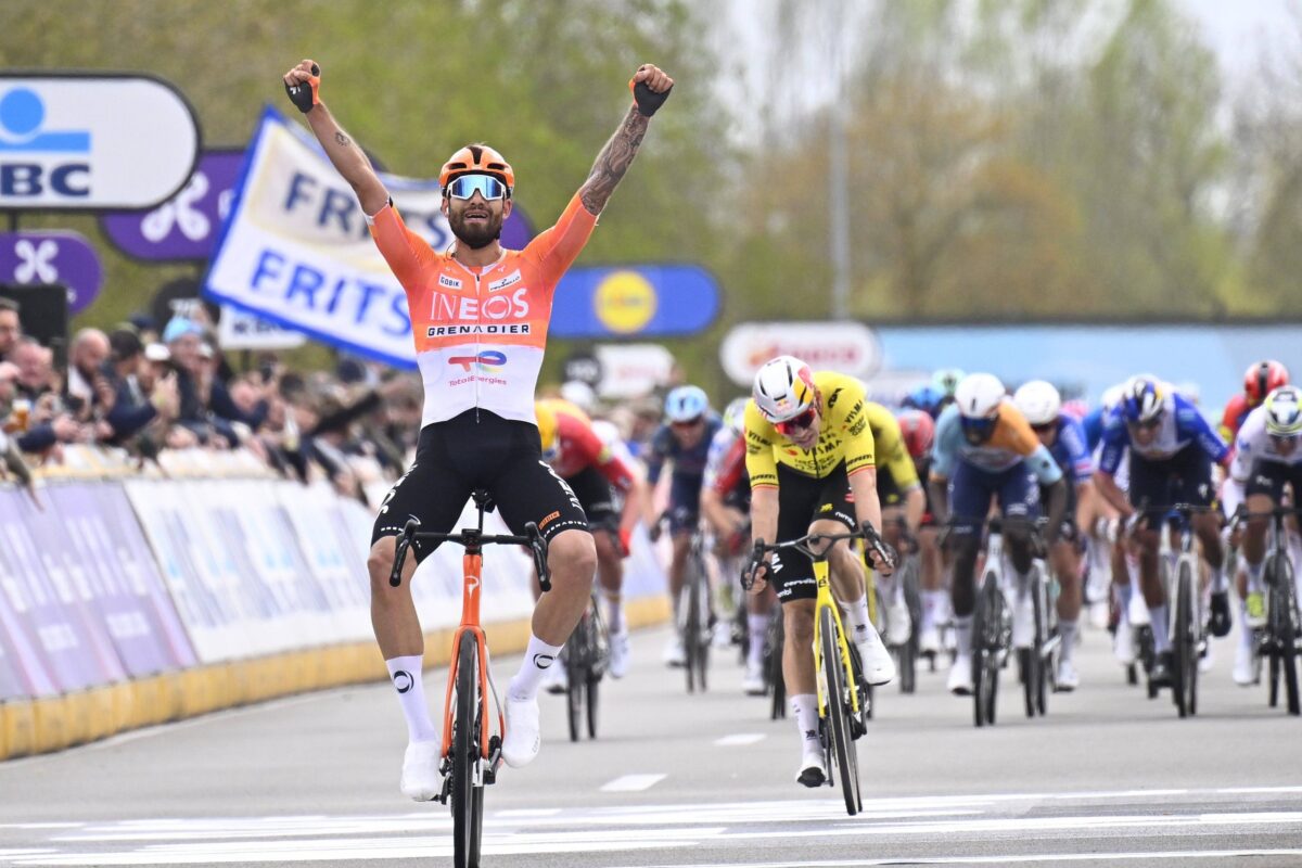 Tako blizu, a tako daleč: van Aert bo sanjal Ganno