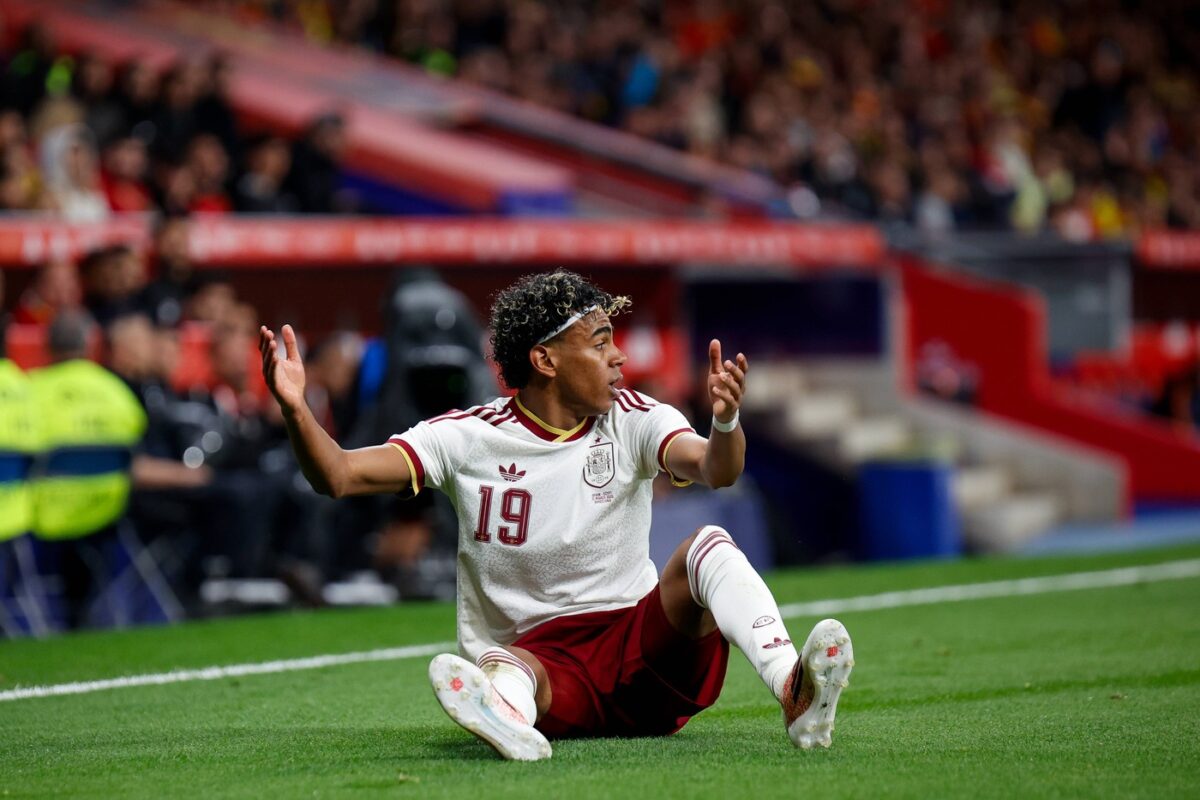 Večer sramote, ki je prizadel Lamina Yamala