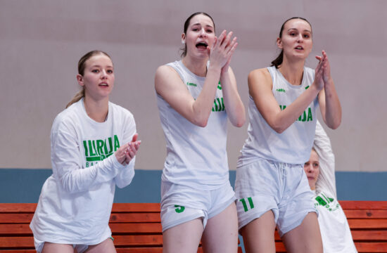 Za naslov košarkarskih prvakinj Cinkarna Celje in Ilirija