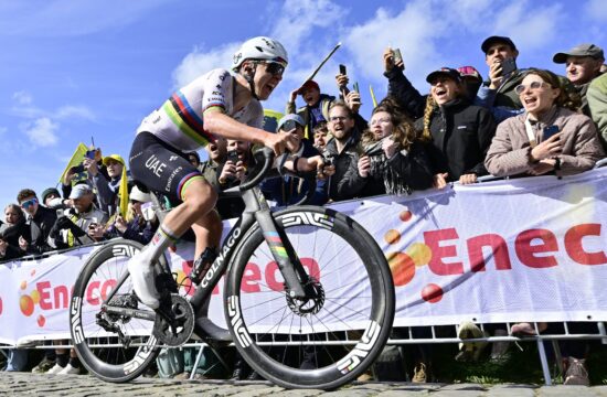 Kakšna kazen čaka Tadeja Pogačarja?