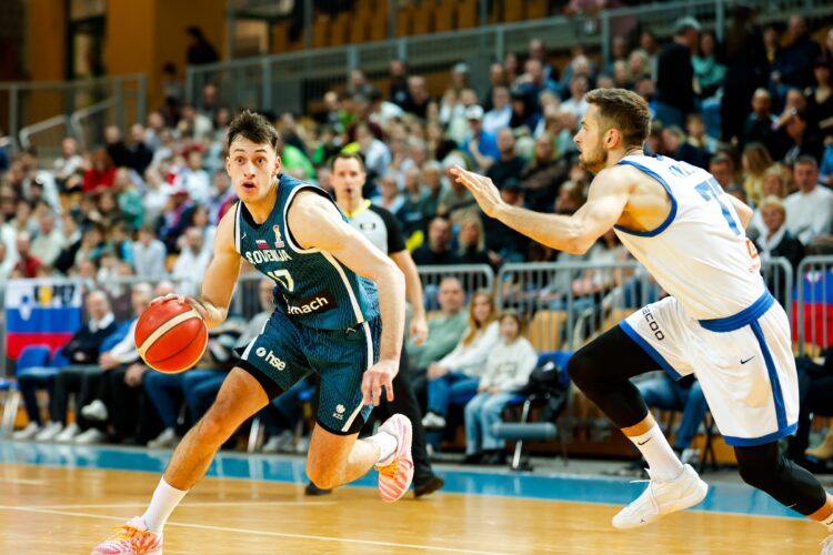 Mladi Slovenci na poti v ZDA. Kdo je naslednji?