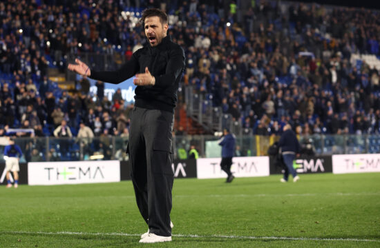 Vroči Fabregas želi skalp Interja