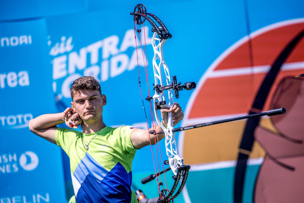 Slovenski lokostrelec navdušil v Mehiki