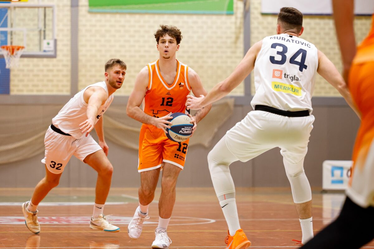 Zadnji klic na pomoč: nekdanji prvak pred zlomom