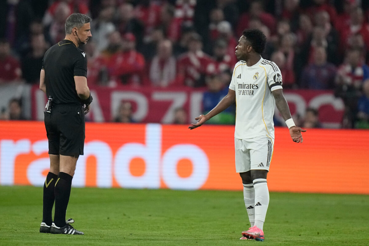 Vsi so se spravili na Vinčića, Vinicius pa na soigralca