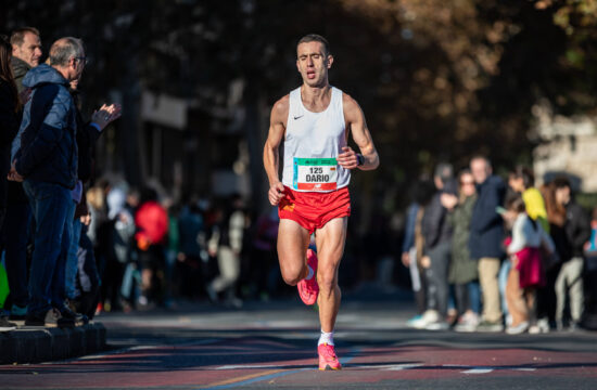 Senzacija: Makedonski maratonec skoraj ugnal Afričane
