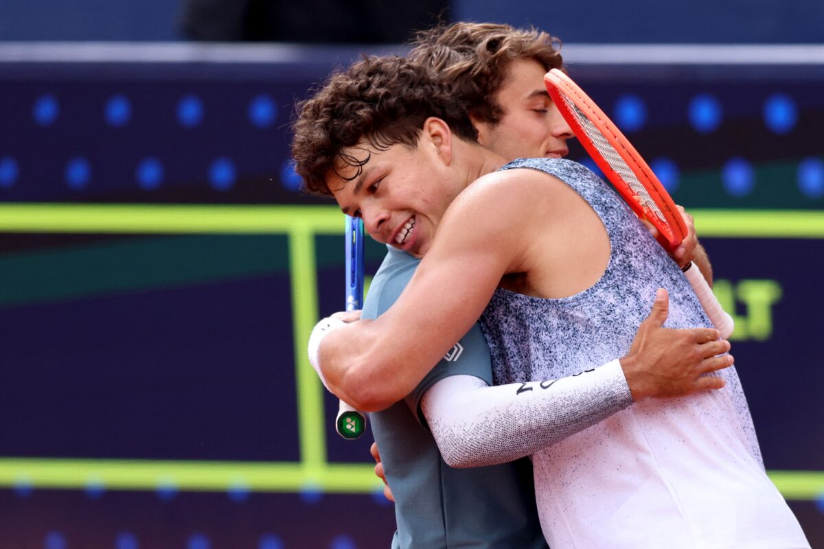 V Münchnu Shelton izkoristil uslugo Cobollija (VIDEO)