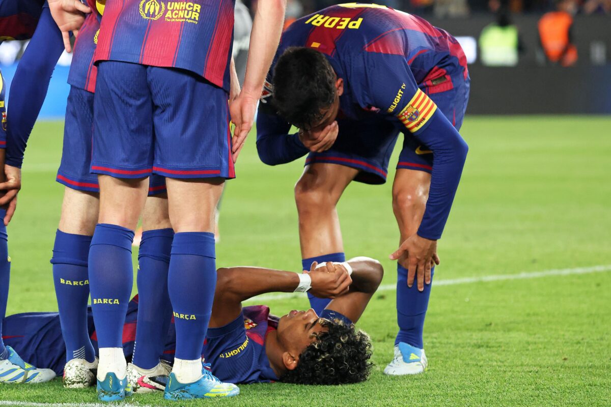 Smola za čudežnega dečka: Poškodba ob najbolj neprimernem času