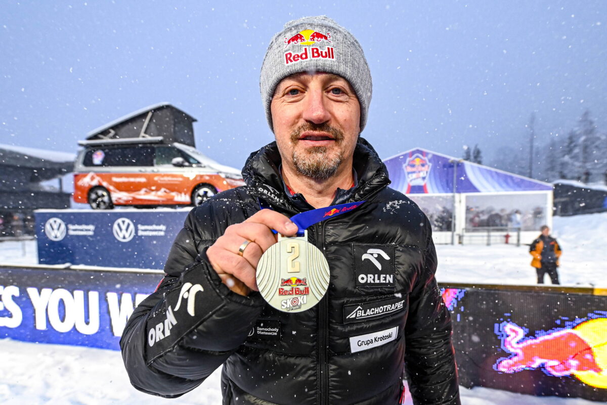 Presenečenje: skakalna legenda maha v slovo