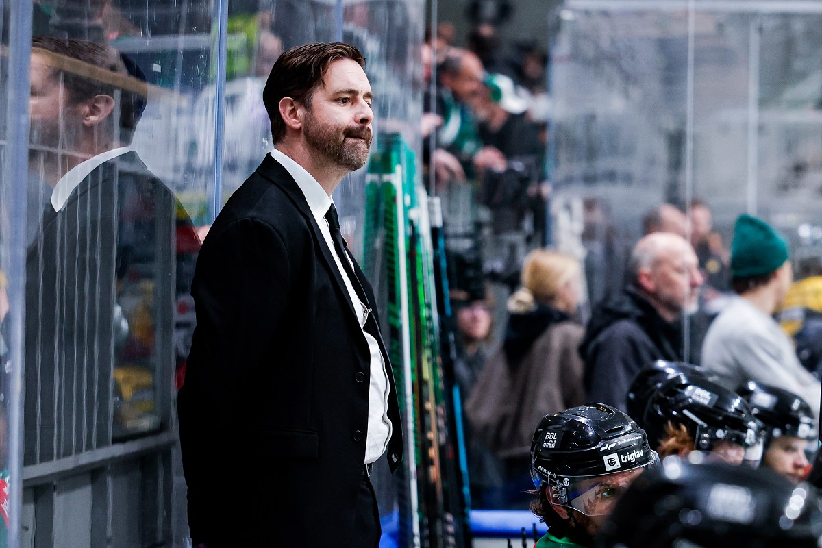 Opozoril navijače, nato s prstom pokazal na sodnike (VIDEO)