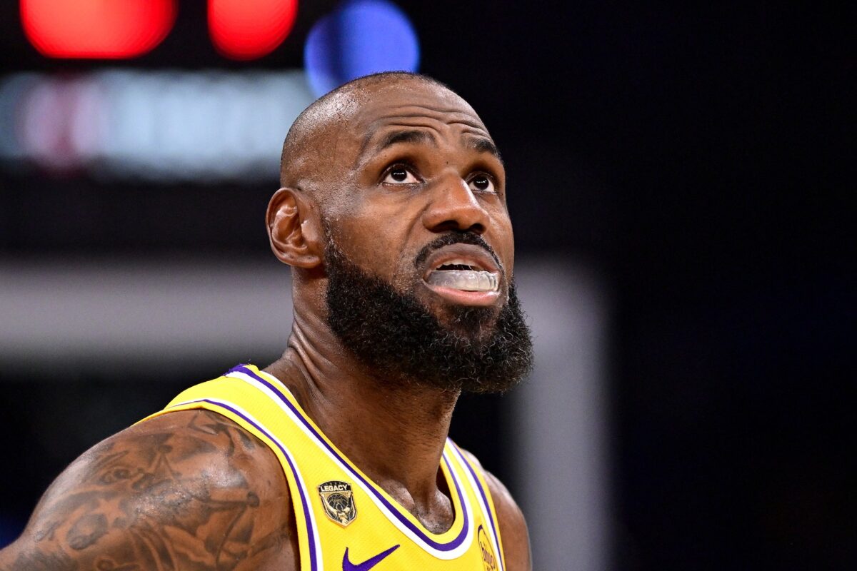 LeBron James odločno v bran soigralcu